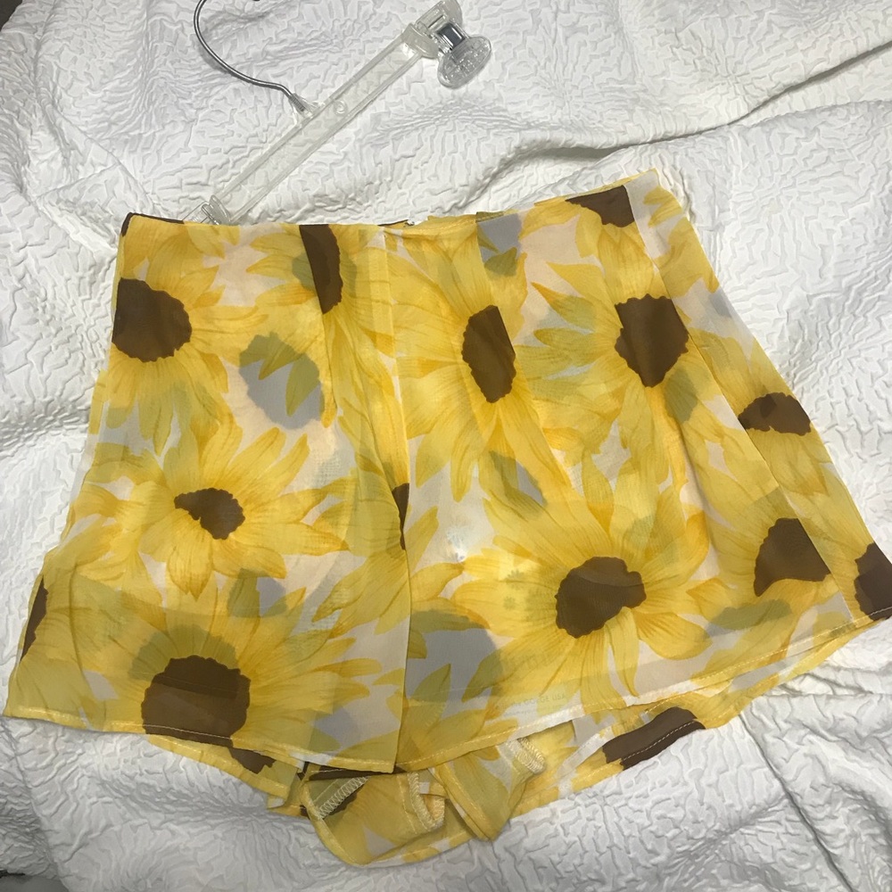 SHOW ME YOUR MUMU SAWYER SHORTS